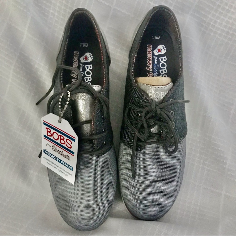Bob's by Skechers two-toned brogue shoes   NWT 6.5